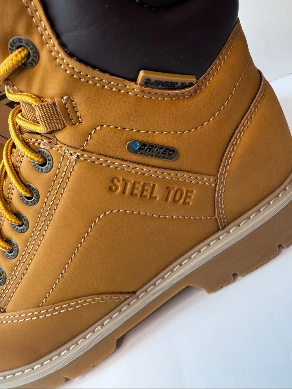 Hi-Tec sturdy hi